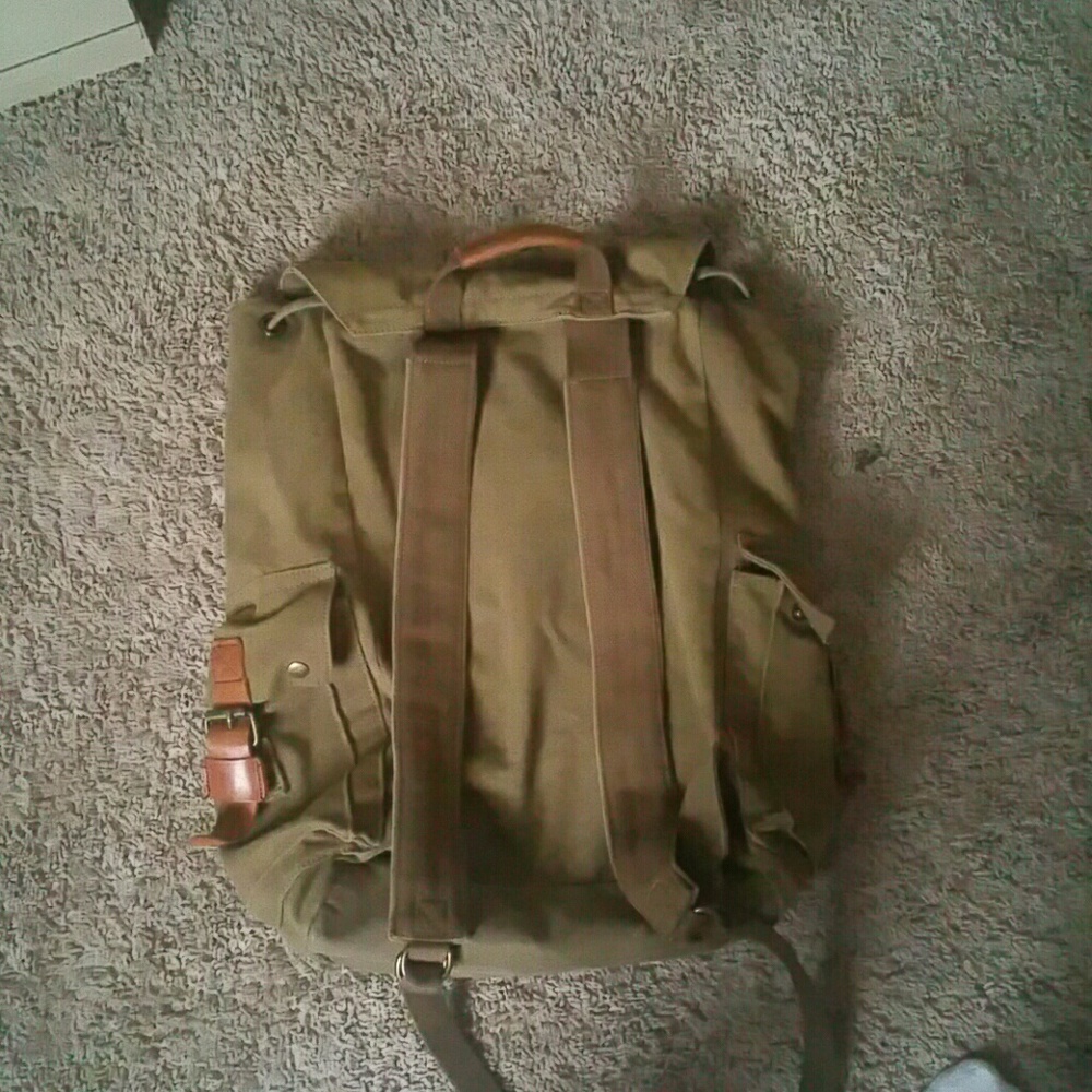 KATTEE Backpack - Picture 2 of 6